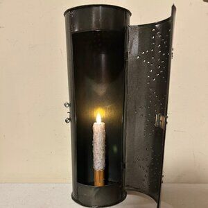 Country Tin with Moving Flame Candle in Bobbin- battery operated with remote